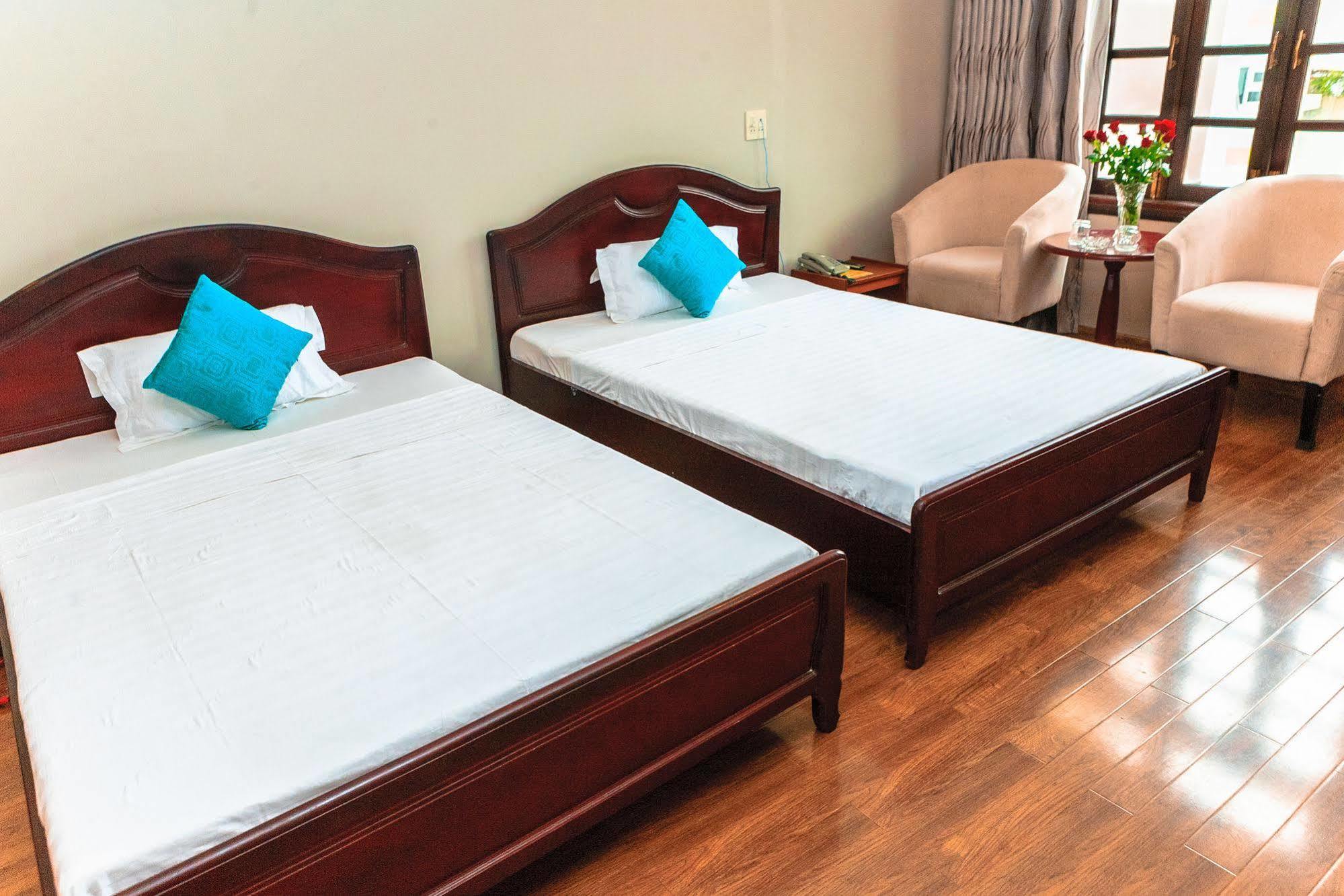 Cosmos Hotel Nha Trang By Ht Exterior photo